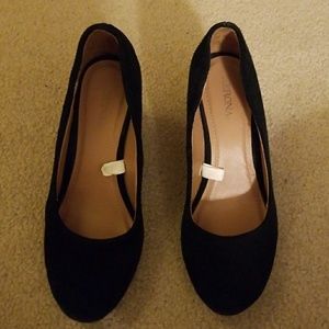 Black velvet wedge heel